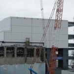 Fukushima Daiichi 4 cover installed Fukushima Daiichi 4 cover installed